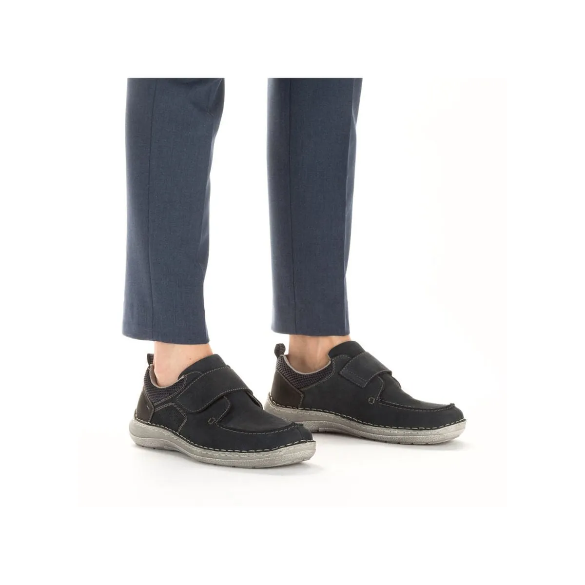 03058 Men's Slip On Shoe