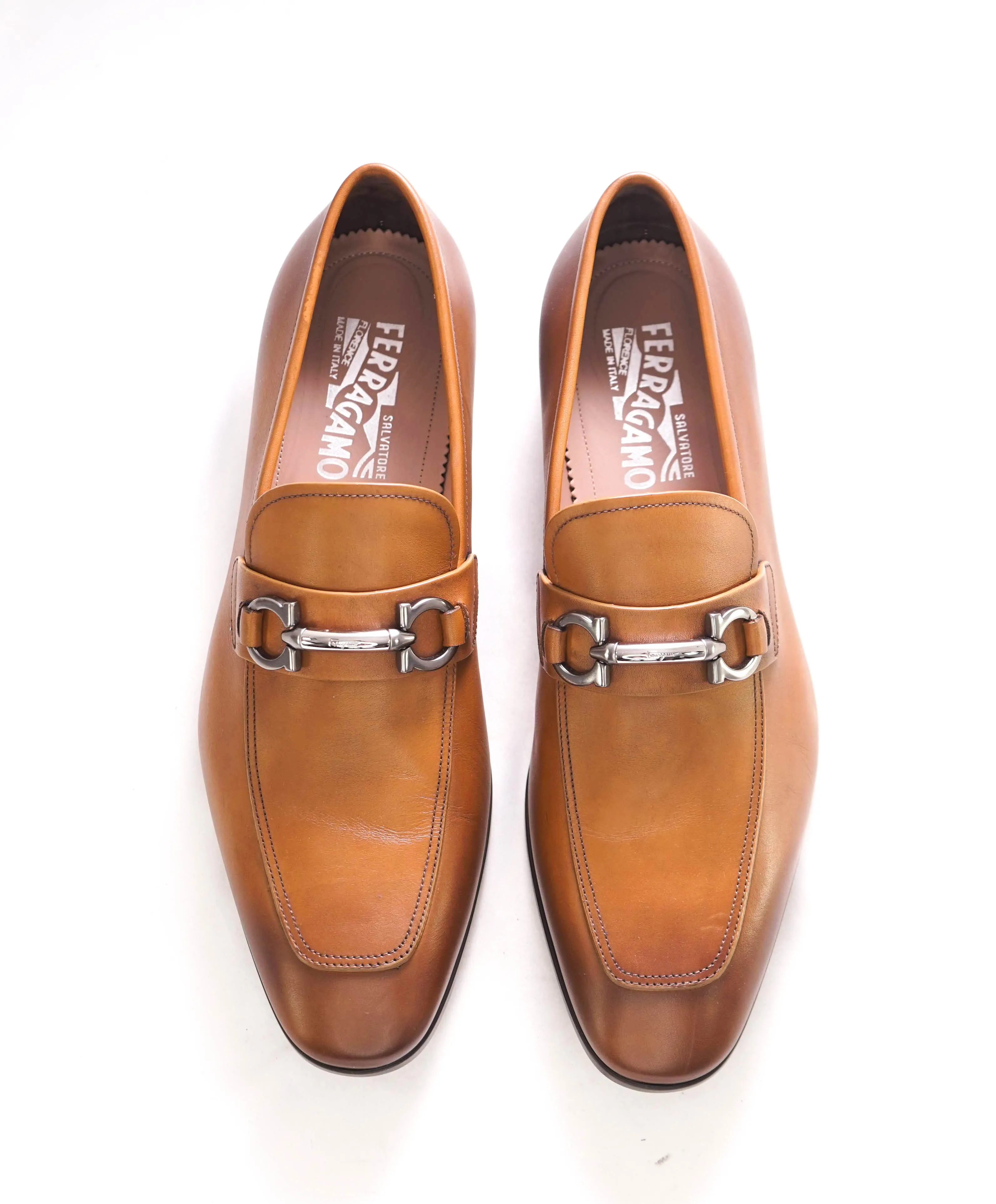 $850 SALVATORE FERRAGAMO - "BENFORD" Black Logo Bit Front Loafer - 9.5 E US