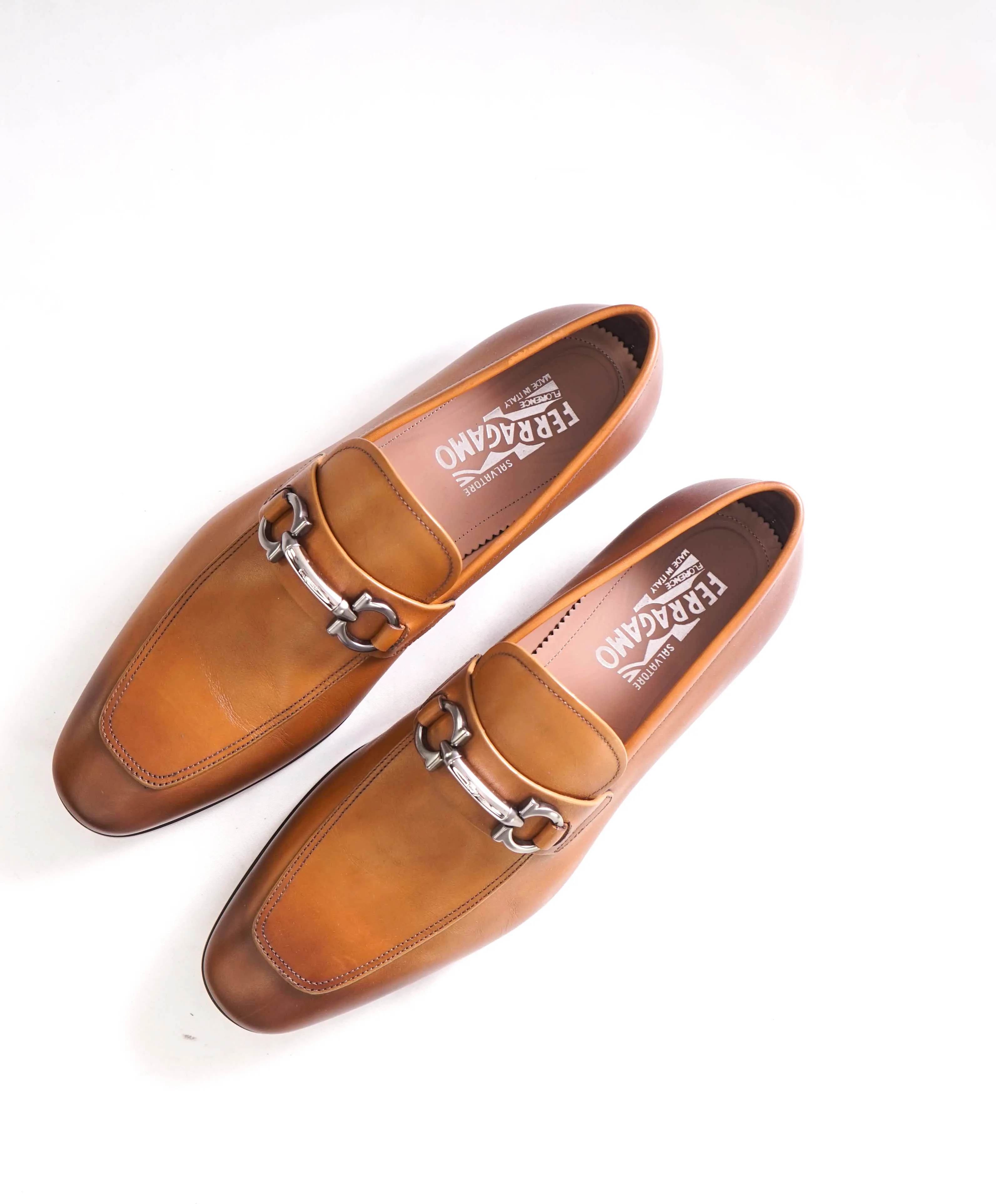 $850 SALVATORE FERRAGAMO - "BENFORD" Black Logo Bit Front Loafer - 9.5 E US