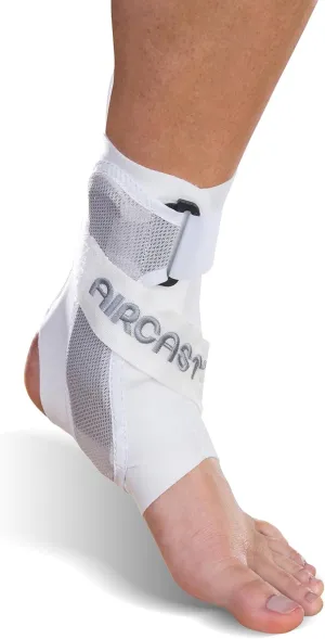 Aircast A60 Ankle Support Brace, Right Foot, White, Medium (Shoe Size: Men's 7.5-11.5 / Women's 9-13)
