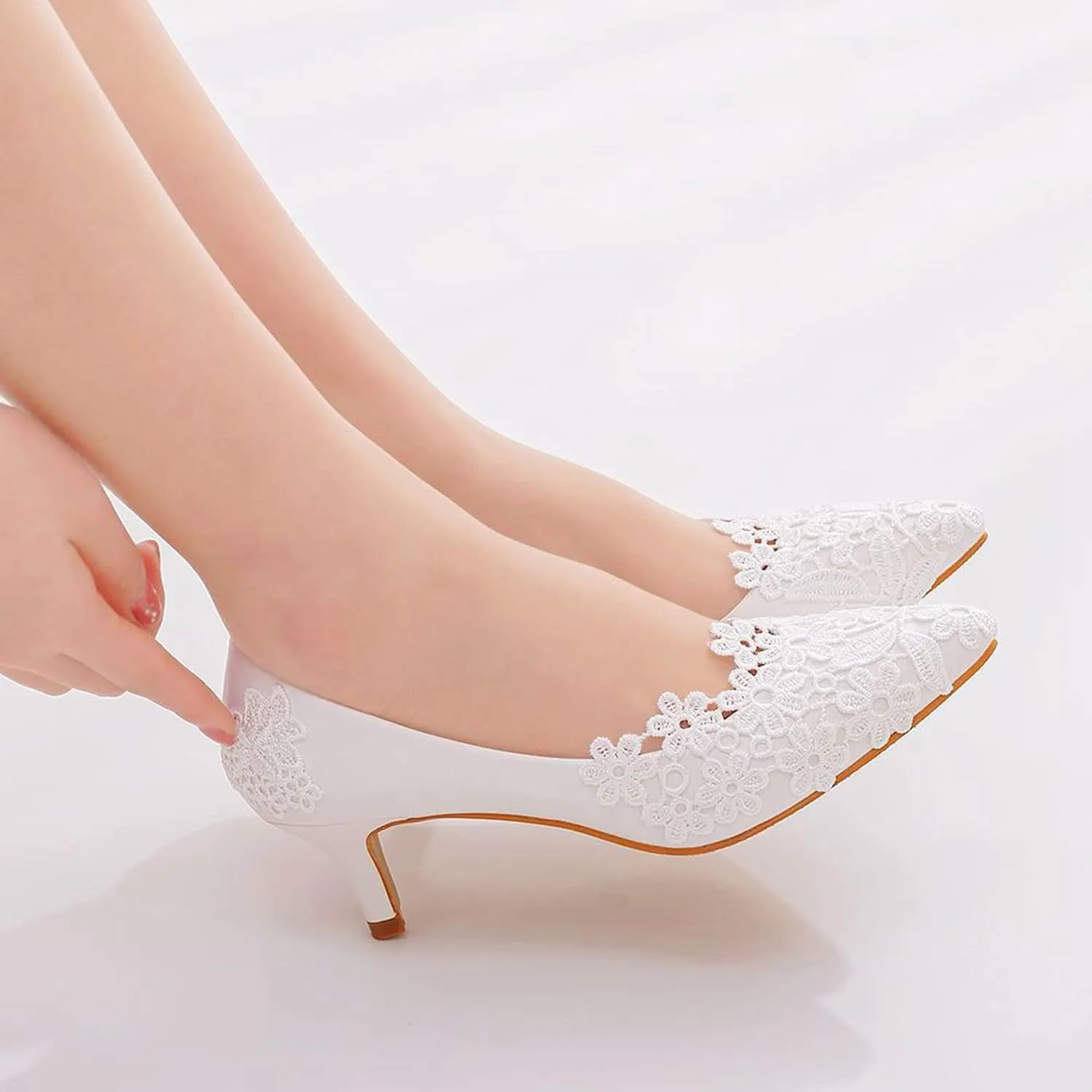 ChaiRong Zhou Women Classy Wedding Pumps, Pointy Toe Lace Flower Mid Heel Stilettos Slip on Dress Bridal Shoes