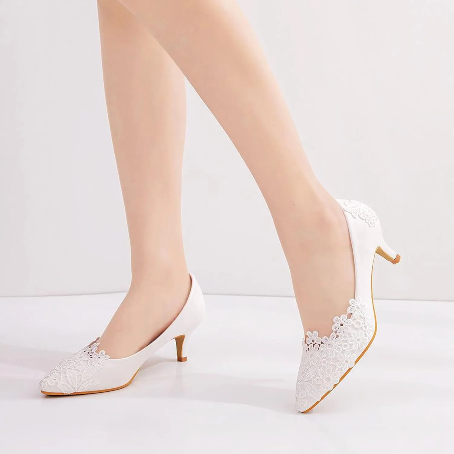 ChaiRong Zhou Women Classy Wedding Pumps, Pointy Toe Lace Flower Mid Heel Stilettos Slip on Dress Bridal Shoes