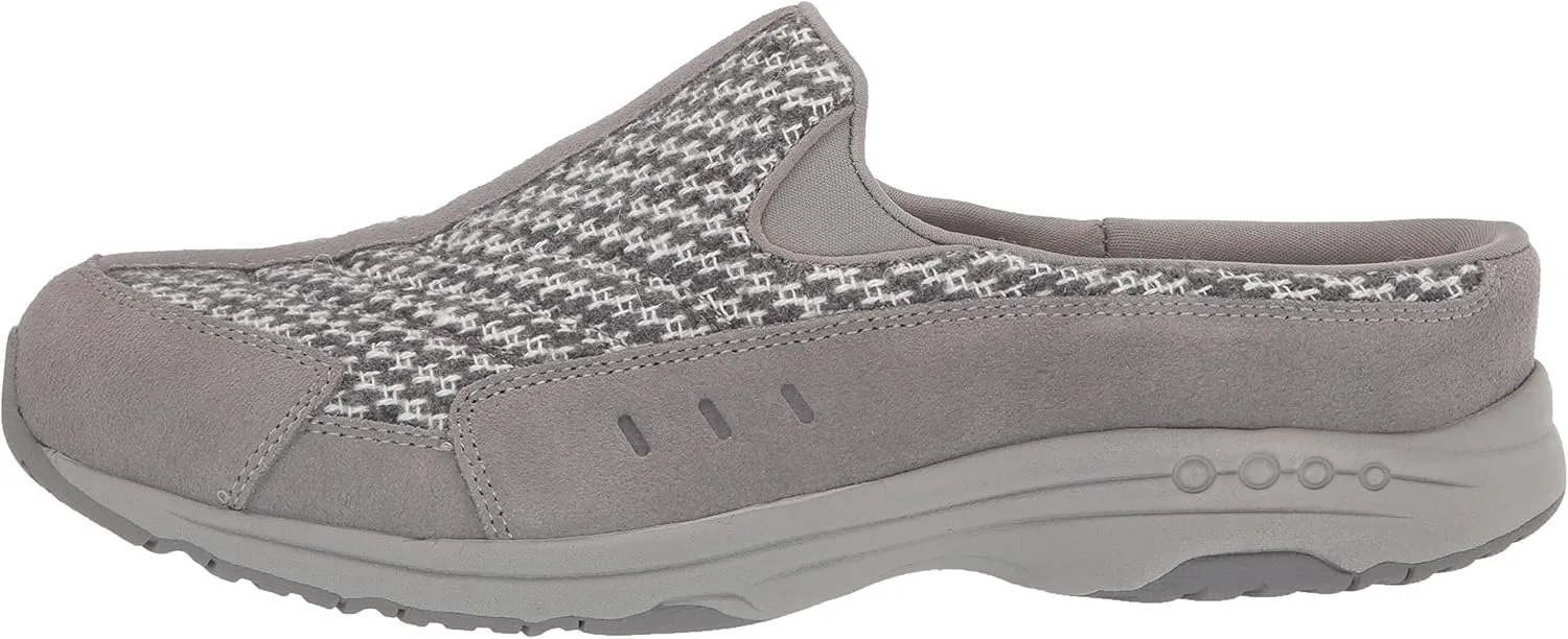 Easy Spirit Women's Traveltime555