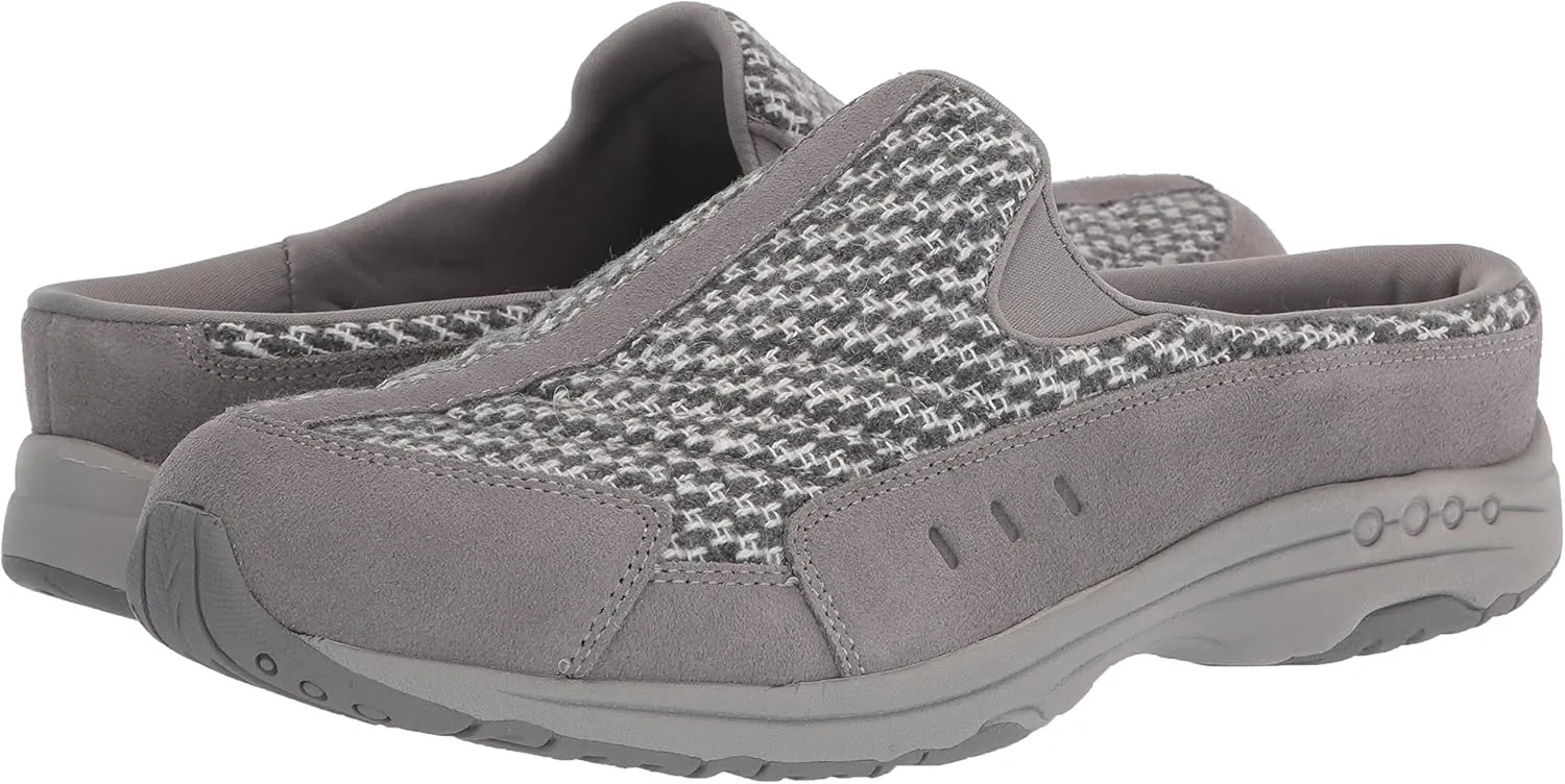 Easy Spirit Women's Traveltime555