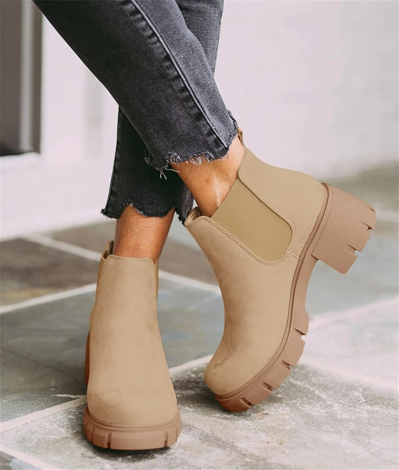 gihubafuil Women’s Chelsea Boots Fashion Platform Chunky Block Heels Slip On Combat Ankle Booties