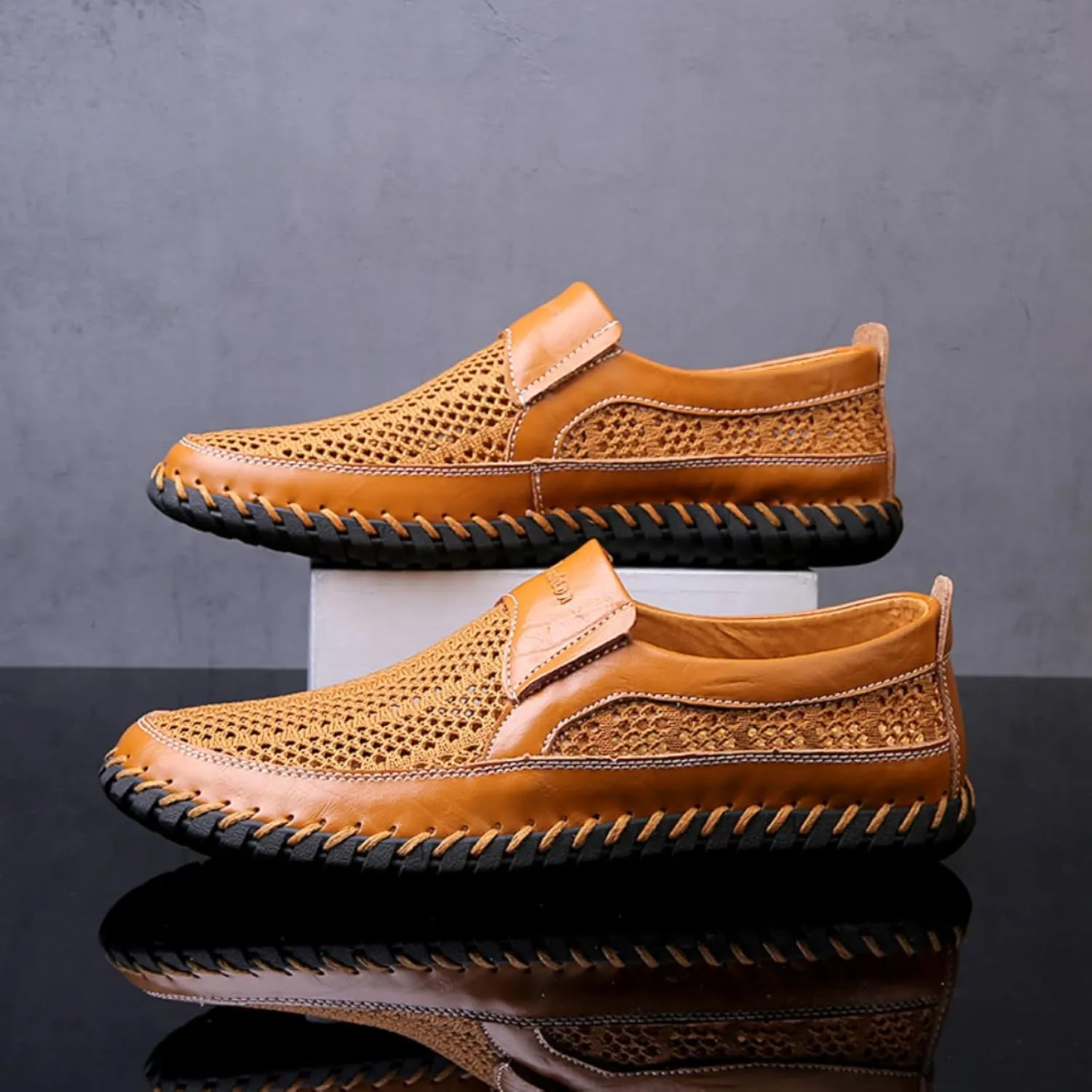Mens Hollow Mesh Slip-On Loafers Handmade Soft Non-Slip Sole Casual Round Toe Breathable Outdoor Walking Driving Flats Sandals