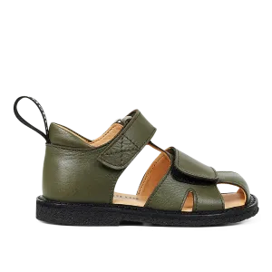 Starter sandal with logo tape and velcro closure