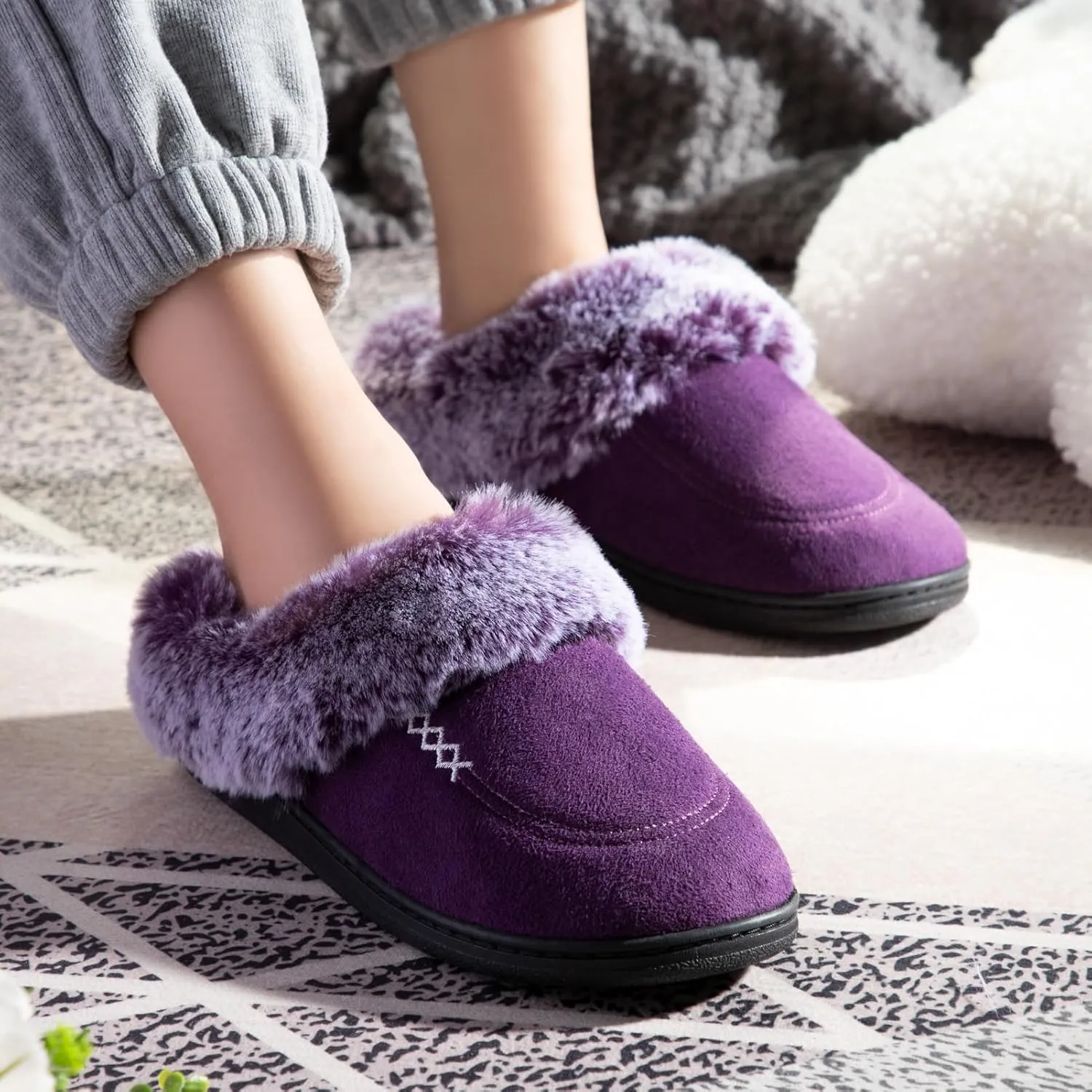 Women's Moccasin Slip-on Slippers Soft Microsuede Clog Comfy Non-slip Memory Foam Indoor Outdoor House Shoes with Fuzzy Collar